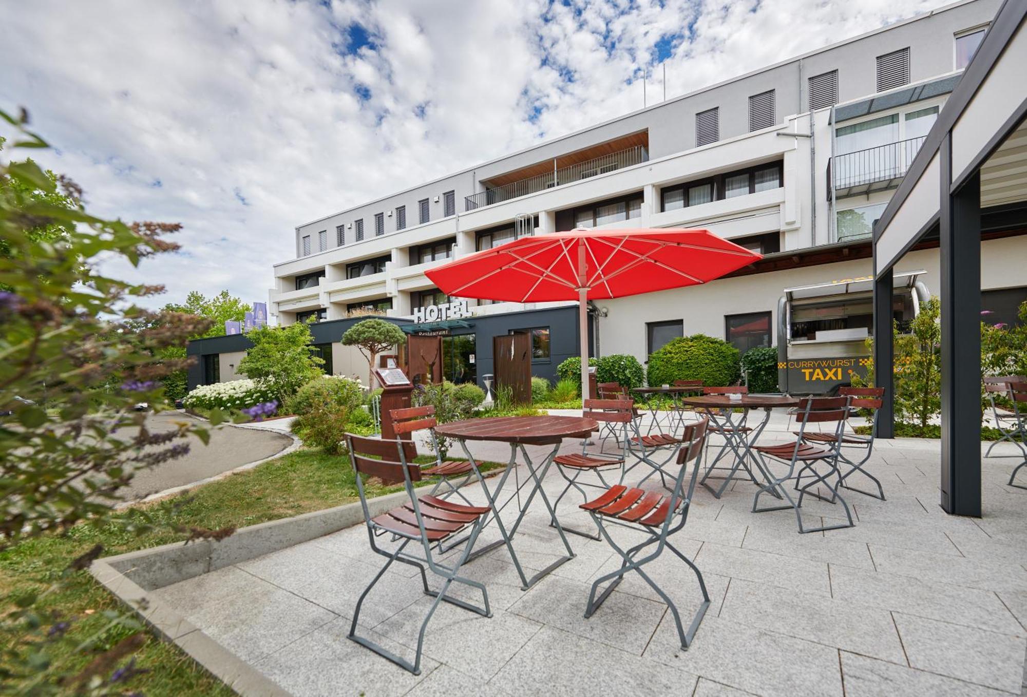 Hotel Schoenbuch Pliezhausen Exterior photo